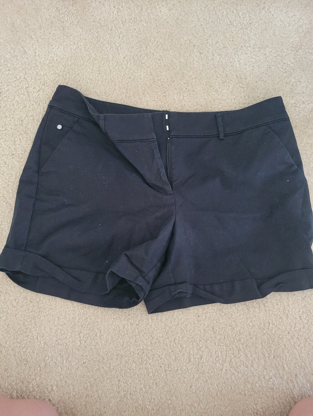 Apt 9 Black Cuffed Shorts Womens Size 16 Dressy Casual Pockets Stretch